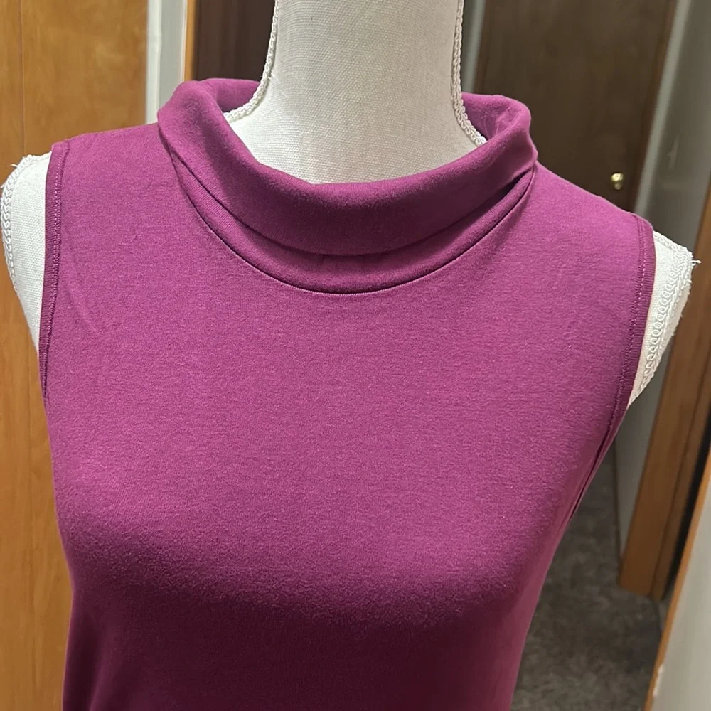 ✨✨NWOT Free People Sleeveless Turtleneck Purple Top S 100% Cotton